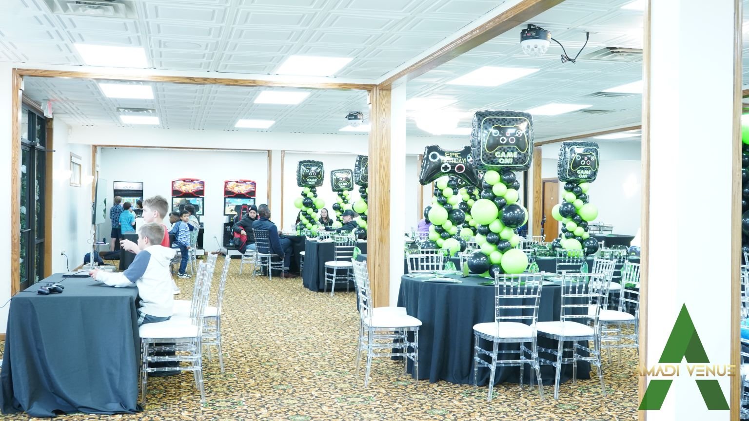 Wide shot of venue.